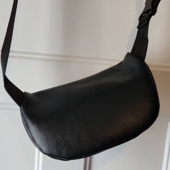 Chic Black and Brown Crossbody Bags - Picture 3 of 12